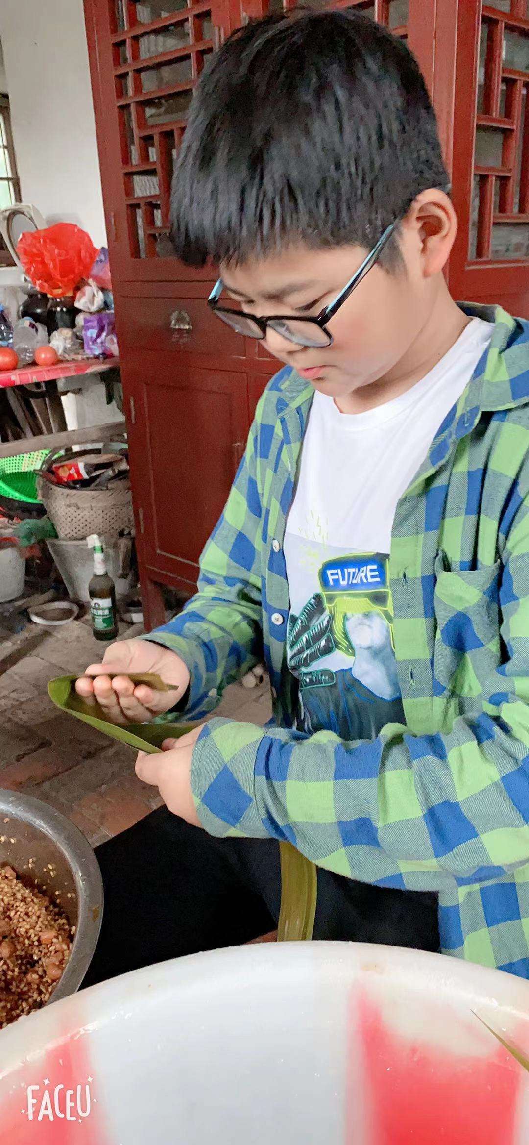 包粽子